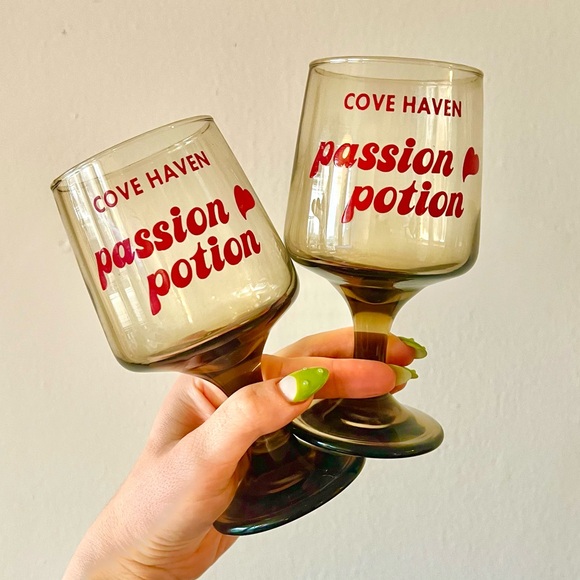 Vintage Other - 70s Vintage ❤️ Passion Potion Resort Souvenir Smoked Glass Wine Chalices (2)
